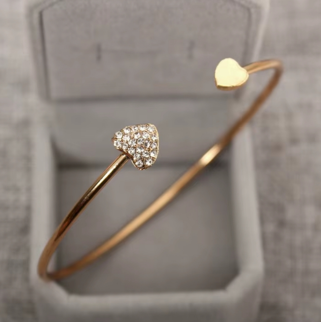 Rhinestone Heart Gold Bracelet